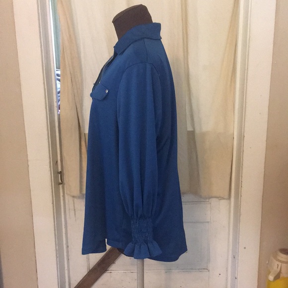 Flycurvy 1/4 Zip Blouse - Picture 2 of 5